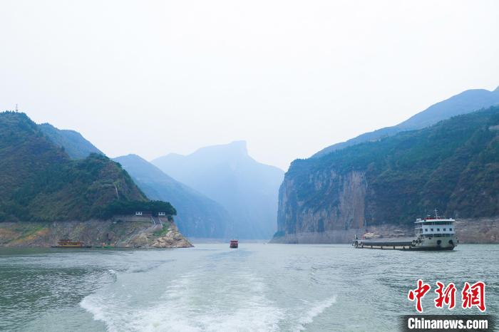 一場巡河“找茬”行動，何以巡出碧水東流的長江？