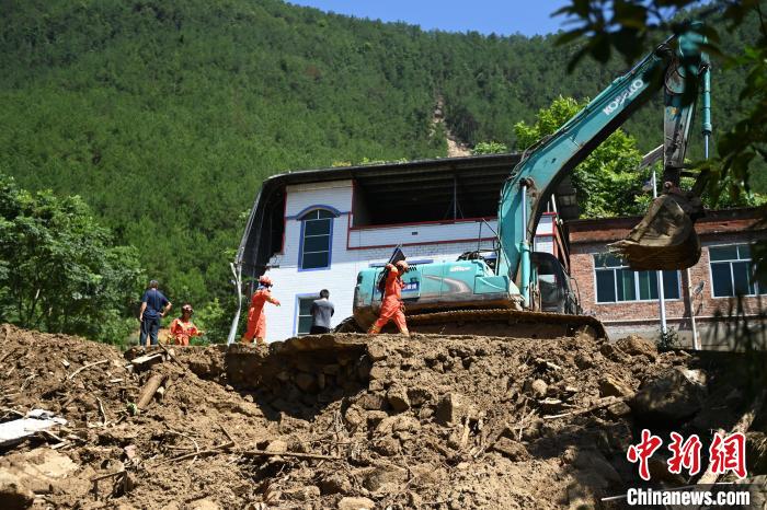 重慶19個區(qū)縣310個鄉(xiāng)鎮(zhèn)（街道）遭受洪澇、地質(zhì)災(zāi)害