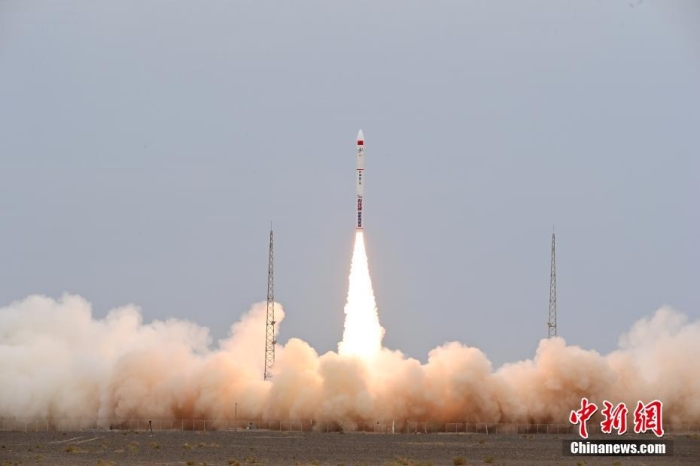 北京時(shí)間2023年8月10日12時(shí)03分，谷神星一號(hào)遙七運(yùn)載火箭在我國(guó)酒泉衛(wèi)星發(fā)射中心成功發(fā)射升空，將搭載的西光壹號(hào)01星等7顆衛(wèi)星順利送入預(yù)定軌道，發(fā)射任務(wù)獲得圓滿成功。此次任務(wù)是谷神星一號(hào)運(yùn)載火箭第7次飛行。汪江波 攝