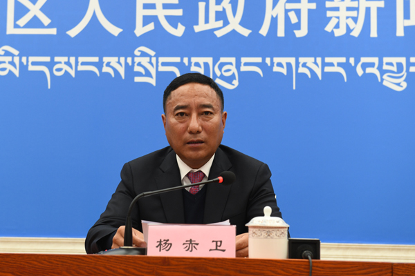 楊赤衛(wèi) 林芝市常委、政府副市長(zhǎng).JPG