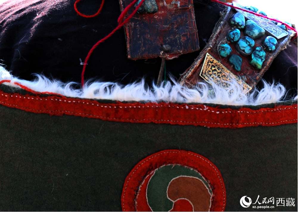 “飛天服飾”細節(jié)展示。 人民網(wǎng) 李海霞攝